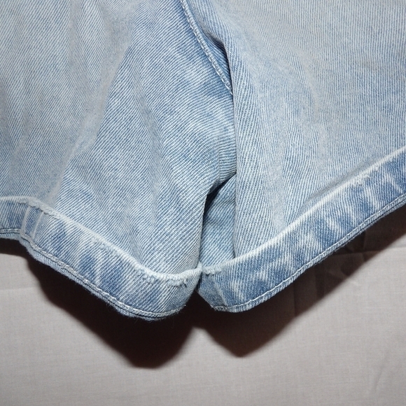 Time and Tru Distressed shorts medium - Picture 7 of 10